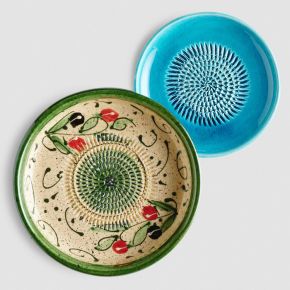 Tellerreibe und Dipschale in verschiedenen Designs mit Bemalung und in Türkis